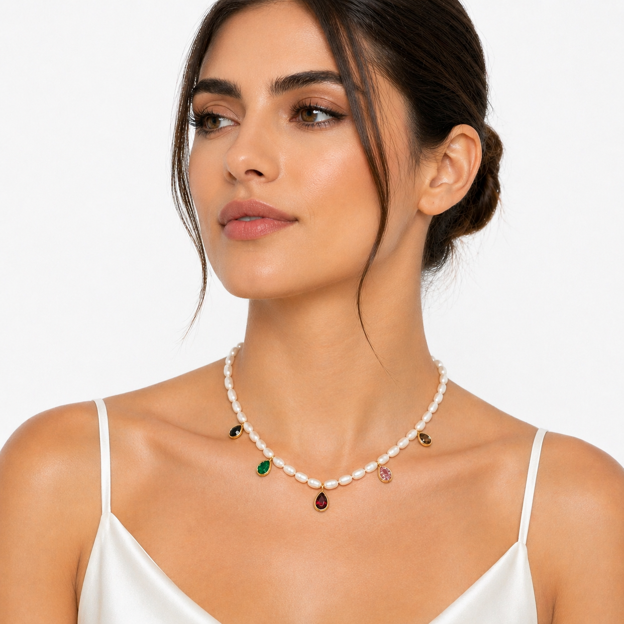 Gems Pearl Necklace