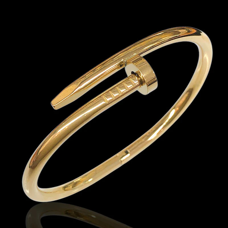 Nail Zirconia Bangle